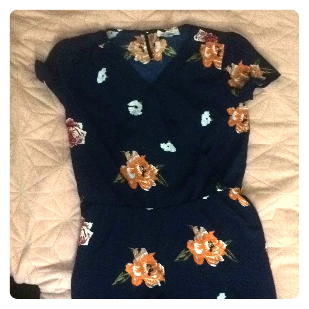 cute romper with flowers 🌺